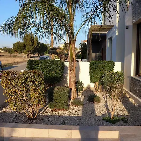 Marios Villa Larnaca Exterior photo